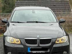 Schwarz Gebraucht 2005 BMW 320 Limousine | 4.000 € (Guter Preis)