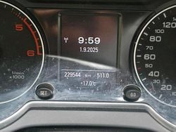Braun Gebraucht 2011 Audi Q5 SUV | 9.500 € (Guter Preis)