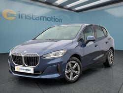 Blau Gebraucht 2024 BMW 216 Active Tourer Van / Kleinbus | 27.049 € (Guter Preis)