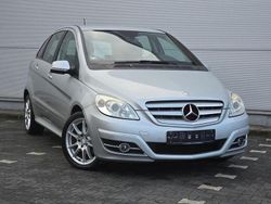 Silber Gebraucht 2010 Mercedes B200 Van / Kleinbus | 7.900 € (Etwas zu teuer)