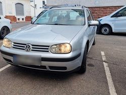 Silber Gebraucht 2000 VW Golf IV Comfortline Kombi | 1.390 € (Fairer Preis)