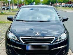 Blau Gebraucht 2015 Peugeot 308 Limousine | 7.500 € (Guter Preis)