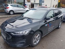 Schwarz Gebraucht 2022 Ford Focus Titanium Limousine | 21.900 € (Fairer Preis)