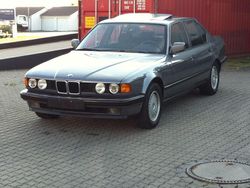 Grau Gebraucht 1990 BMW 730 Limousine | 10.500 €