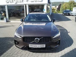 Gebraucht 2023 Volvo V60 Kombi | 37.990 € (Fairer Preis)
