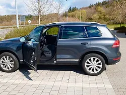 Grau Gebraucht 2013 VW Touareg SUV | 20.000 € (Teuer)