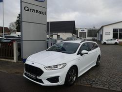 Weiß Gebraucht 2021 Ford Mondeo ST-Line Limousine | 26.900 €