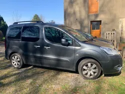 Grau Gebraucht 2015 Citroën Berlingo SELECTION Van / Kleinbus | 7.500 € (Guter Preis)