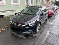 Schwarz Gebraucht 2016 Opel Astra Kombi | 8.000 € (Fairer Preis)
