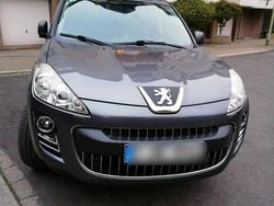Grau Gebraucht 2025 Peugeot 4007 SUV | 5.500 €