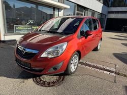 Rot Gebraucht 2012 Opel Meriva Edition Van / Kleinbus | 6.490 € (Fairer Preis)