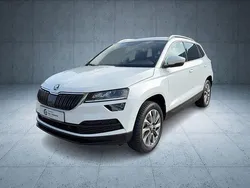 Weiß Gebraucht 2022 Skoda Karoq Clever SUV | 22.390 € (Etwas zu teuer)