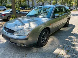 Grau Gebraucht 2002 Ford Mondeo Kombi | 1.100 € (Guter Preis)