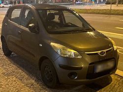 Grau Gebraucht 2009 Hyundai i10 Edition+ Kleinwagen | 1.600 € (Fairer Preis)