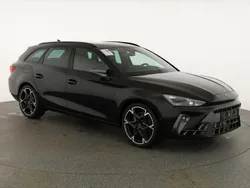 Midnight schwarz metallic Gebraucht 2025 Cupra Leon VZ Kombi | 41.284 € (Fairer Preis)