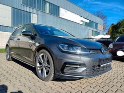 Grau Gebraucht 2019 VW Golf Highline Limousine | 18.995 € (Fairer Preis)