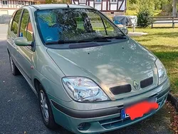Grün Gebraucht 2002 Renault Scénic Van / Kleinbus | 500 € (Superpreis)