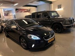 Schwarz Gebraucht 2015 Volvo V40 R-Design Limousine | 7.450 € (Guter Preis)