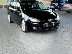Schwarz Gebraucht 2010 VW Golf VI Kombi | 3.900 € (Fairer Preis)