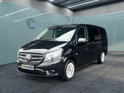Schwarz Gebraucht 2023 Mercedes Vito Van / Kleinbus | 47.249 €
