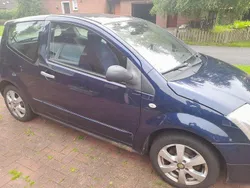 Blau Gebraucht 2004 Citroën C2 Comfort Kleinwagen | 750 € (Guter Preis)