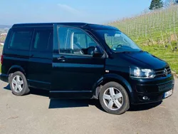 Schwarz Gebraucht 2010 VW T5 Highline Van | 25.900 €