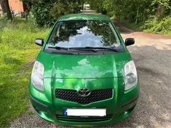 Grün Gebraucht 2007 Toyota Yaris Style Kleinwagen | 3.500 € (Fairer Preis)