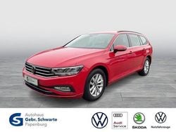 Rot Gebraucht 2023 VW Passat Business Kombi | 22.880 € (Superpreis)