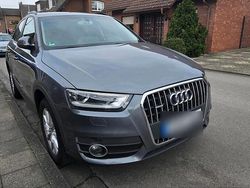 Grau Gebraucht 2013 Audi Q3 Ambiente SUV | 12.300 € (Etwas zu teuer)