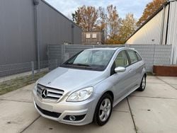 Silber Gebraucht 2008 Mercedes B200 Van / Kleinbus | 7.850 € (Fairer Preis)