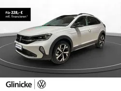 Pure white / schwarz Gebraucht 2025 VW Taigo Style SUV | 29.970 €