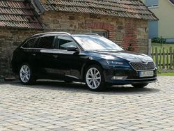 Schwarz Gebraucht 2015 Skoda Superb Kombi | 11.750 € (Etwas zu teuer)