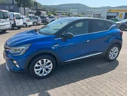 Blau Gebraucht 2020 Renault Captur Intens SUV | 17.950 € (Fairer Preis)