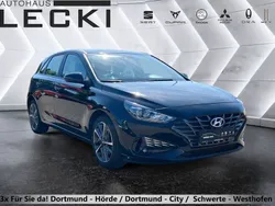Phantom black / mic Gebraucht 2023 Hyundai i30 Trend Limousine | 14.990 € (Fairer Preis)