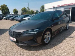 Mondstein grau/e:vulkan grau Gebraucht 2022 Opel Insignia Ultimate Kombi | 22.800 € (Fairer Preis)