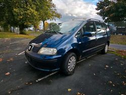 Blau Gebraucht 2001 Seat Alhambra Van / Kleinbus | 999 €