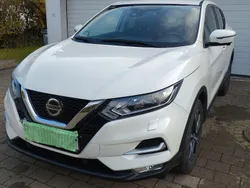 Weiß Gebraucht 2019 Nissan Qashqai N-Connecta SUV | 16.200 € (Guter Preis)