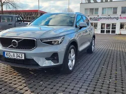 Grau Gebraucht 2023 Volvo XC40 Core SUV | 30.330 € (Fairer Preis)