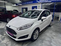 Weiß Gebraucht 2017 Ford Fiesta Titanium Limousine | 9.890 €