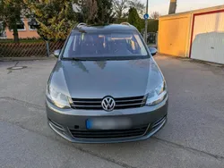 Grau Gebraucht 2011 VW Sharan Highline Van / Kleinbus | 9.300 € (Fairer Preis)