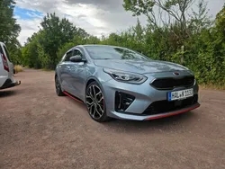 Silber Gebraucht 2021 Kia ProCeed Kleinwagen | 25.100 € (Fairer Preis)