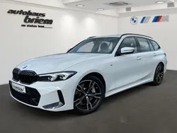Alpinweiß uni Gebraucht 2024 BMW 330 M Sport Kombi | 49.600 € (Fairer Preis)