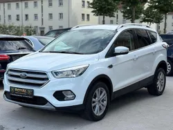 Weiß Gebraucht 2018 Ford Kuga Cool & Connect SUV | 12.999 € (Guter Preis)