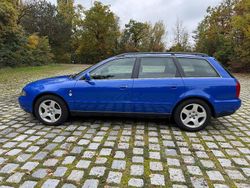 Blau Gebraucht 1998 Audi A4 S-Line Kombi | 2.500 € (Fairer Preis)