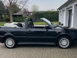 Schwarz Gebraucht 1996 VW Golf Cabriolet Cabrio | 3.950 € (Teuer)