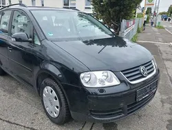 Schwarz Gebraucht 2006 VW Touran Goal Van / Kleinbus | 1.490 € (Fairer Preis)