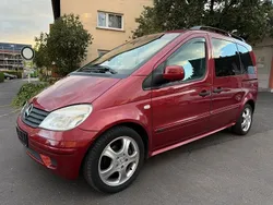 Rot Gebraucht 2003 Mercedes Vaneo Van / Kleinbus | 2.950 € (Guter Preis)