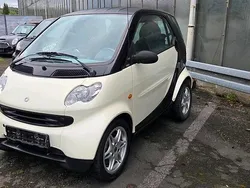 Weiß Gebraucht 2006 Smart ForTwo Coupé Coupé | 2.999 €