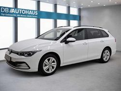 Weiß Gebraucht 2023 VW Golf VIII Life Kombi | 22.420 € (Fairer Preis)