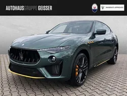 Verde royale Neu 2025 Maserati Levante SUV | 208.199 €